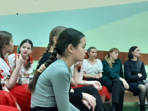В Затонской школе прошел вечер выпускников