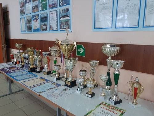 В Затонской школе прошел вечер выпускников