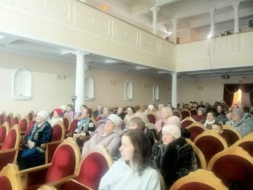 На гала-концерте блистали талантами ветераны