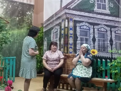 В Малых Кармалах искали сокровища
