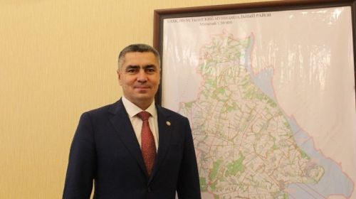 Глава района поздравляет камскоустьинцев с 1 мая
