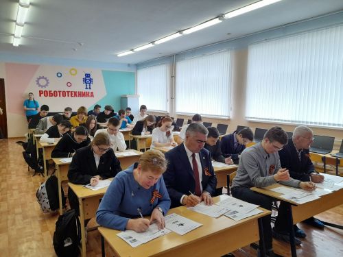 В Камском Устье «Диктант Победы» написали более пятидесяти человек