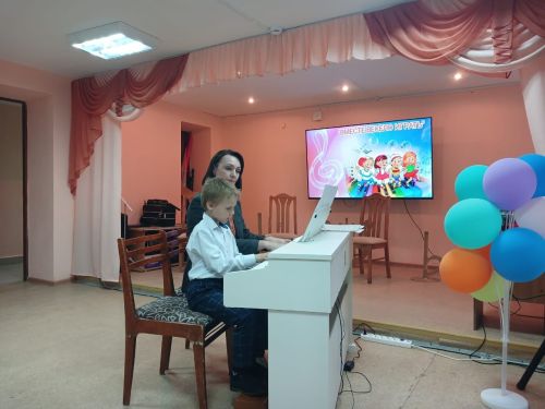 Концерт инструментальной ансамблевой музыки прошел в музыкальной школе