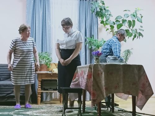 Малое Мереткозино: зрители прожили с героями их судьбу