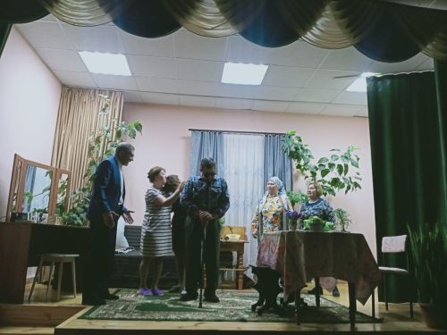 Малое Мереткозино: зрители прожили с героями их судьбу