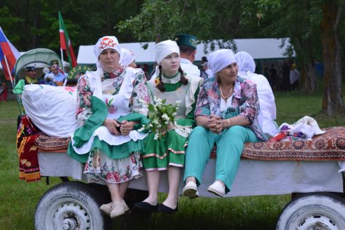 Праздник собирает гостей на майдане