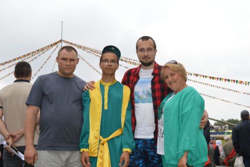 Праздник собирает гостей на майдане