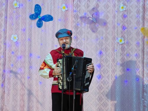 Медовый спас прошел в Теньках