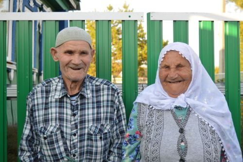 66 лет вместе по жизни прошла семья из деревни Бишалаб