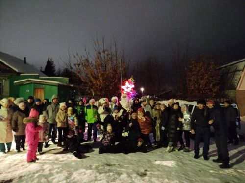На Южной околице ярко и задорно встретили Новый год