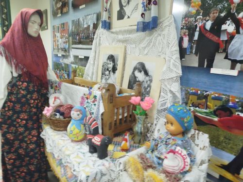 Мама, деловая женщина и творческий человек