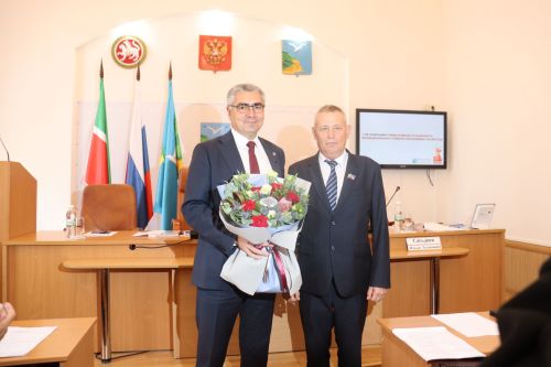 Беренче карарлар кабул ителде