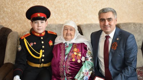 В Камском Устье продолжается вручение медалей труженикам тыла