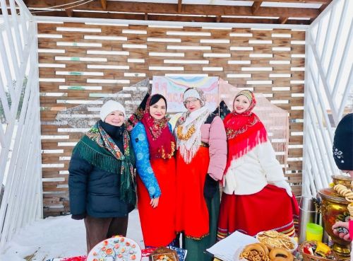 Глава Камско-Устьинского района поздравляет с Днем работника культуры