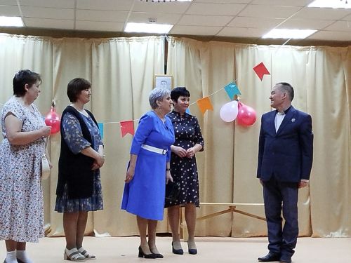 Большие Кармалы: памяти защитников Отечества посвящается