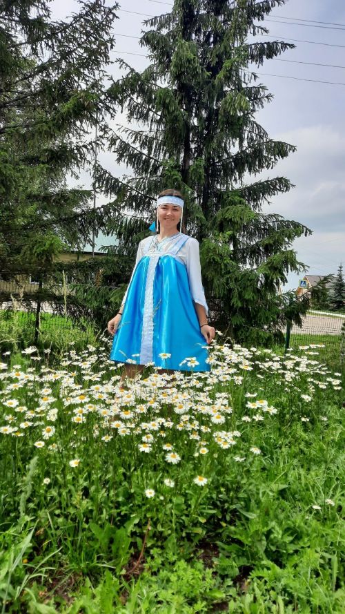 По следам праздника: Камскоустьинцы поддержали акцию «Надень народное на День России»