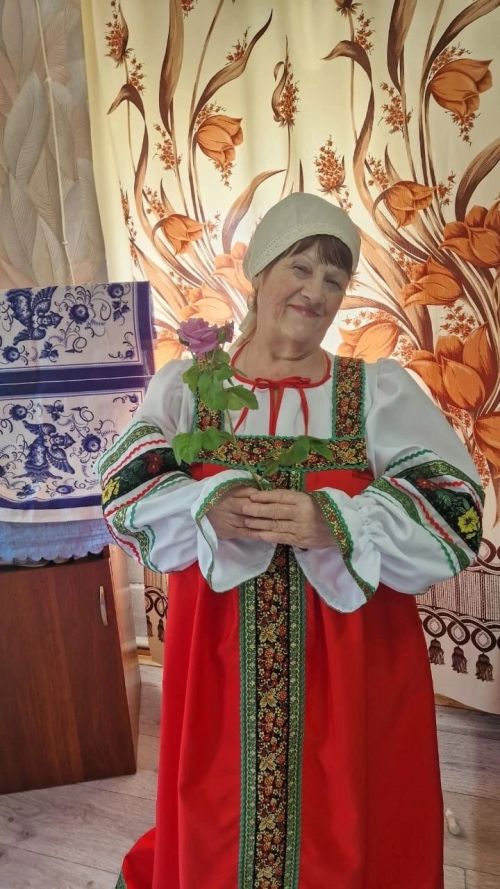 По следам праздника: Камскоустьинцы поддержали акцию «Надень народное на День России»