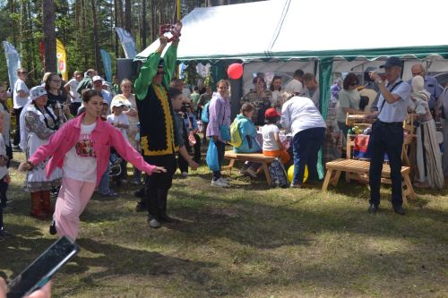 Сегодня камскоустьнцы принимают участие в Казанском Сабантуе