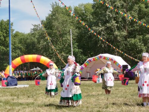 Сабантуй в Камском Устье прошел ярко и весело