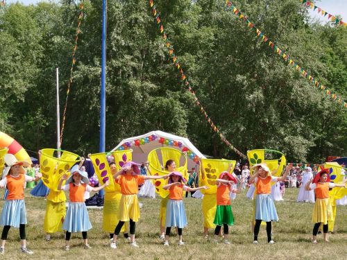 Сабантуй в Камском Устье прошел ярко и весело
