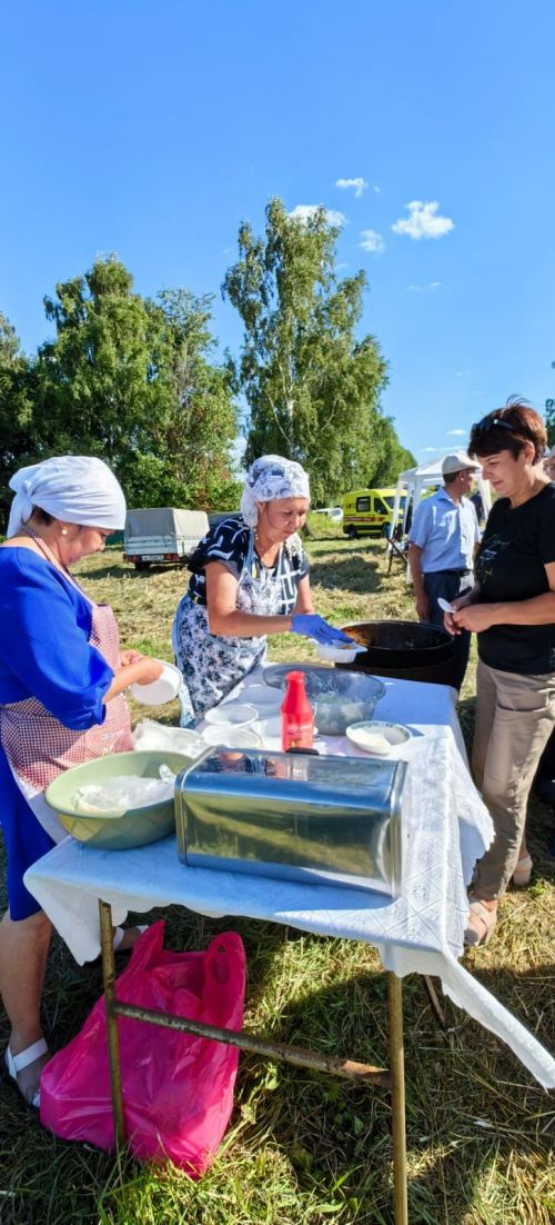 Балчеклинцы собирают гостей