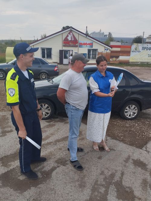 За рулем только знающие правила камскоустьинцы
