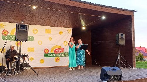 «Летние вечера» в Камском Устье: расписание выступлений на июль-август 2025