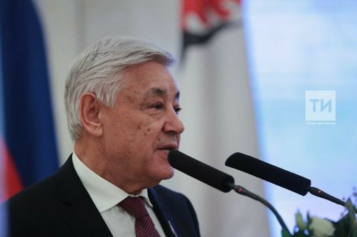 Татарстан Республикасы Дәүләт Советы Рәисе Ф.Х. Мөхәммәтшинның  Россия Федерациясе Дәүләт флагы көне уңаеннан котлавы