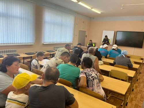 Старты поколений: в Камском Устье на площадку вышли пять команд