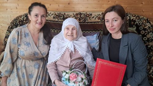 Жительница Камско-Устьинского района отметила свой 90-летний юбилей
