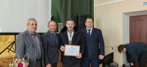 Минсельхоз не забывает своих бывших работников