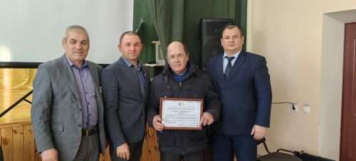 Минсельхоз не забывает своих бывших работников