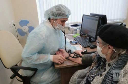 В районные больницы Татарстана доставлены 1,7 тыс. пожилых сельских жителей
