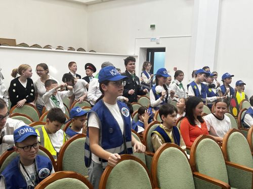 В Камском Устье наградили победителей конкурса агитбригад «Давай дружить, дорога!»