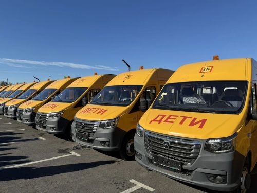 Новый школьный автобус пополнил автопарк Камского Устья из