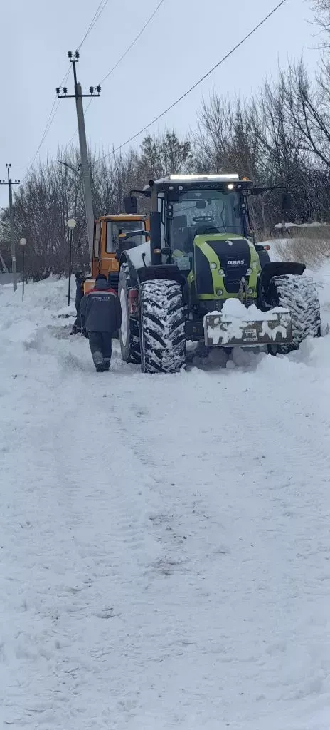 В Камском Устье готовят дороги и тротуары для школьников