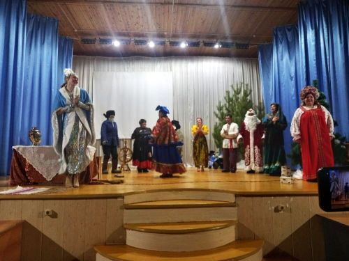 Театральный сезон открыла сказка для взрослых на новый лад