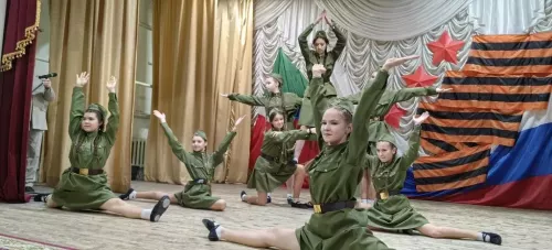 «Мы единое целое» - в Камском Устье открыли Год народного единства