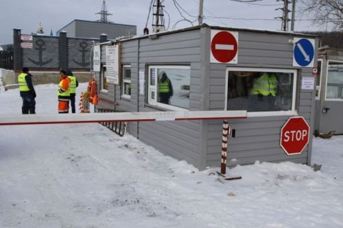 Воскресенье - последний день работы ледовой переправы