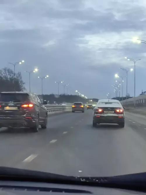 Һава торышы начар булганда такси нык кыйммәтләнергә тиеш түгел