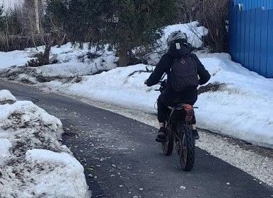 За рулем питбайка бывают не только подростки