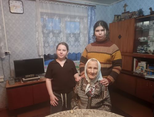 В Осинниках помнят о старшем поколении