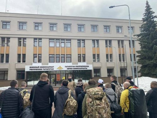 Из Казани к месту обучения отправились военнослужащие Африканского корпуса