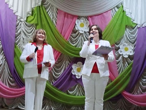 Яркий праздник песни прошел в Камском Устье