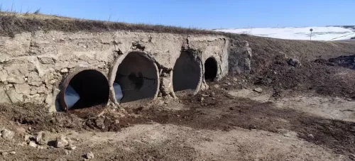 На 1 апреля в Камско-Устьинском районе расчищены все водопропускные трубы