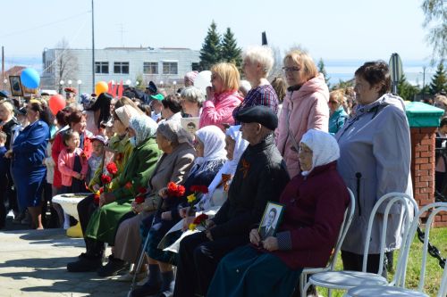 Митингка нәрсә алып килергә ярамый