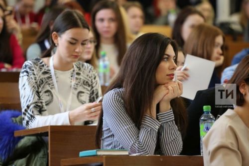 Лето с пользой: в Татарстане трудоустроят почти 4 тысячи подростков