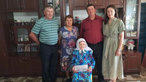 Пример для поколений: долгожительнице из села Шапкино исполнилось 99 лет