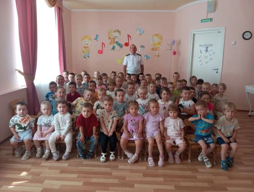 Инспектор Гостехнадзора провел урок безопасности в детском саду «Радуга»