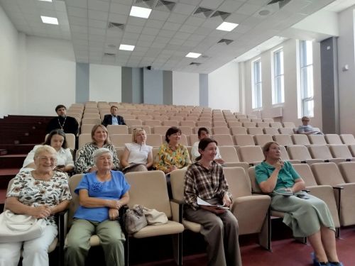 Государство поддерживает социально ориентированные НКО, участвующие в развитии гражданского общества